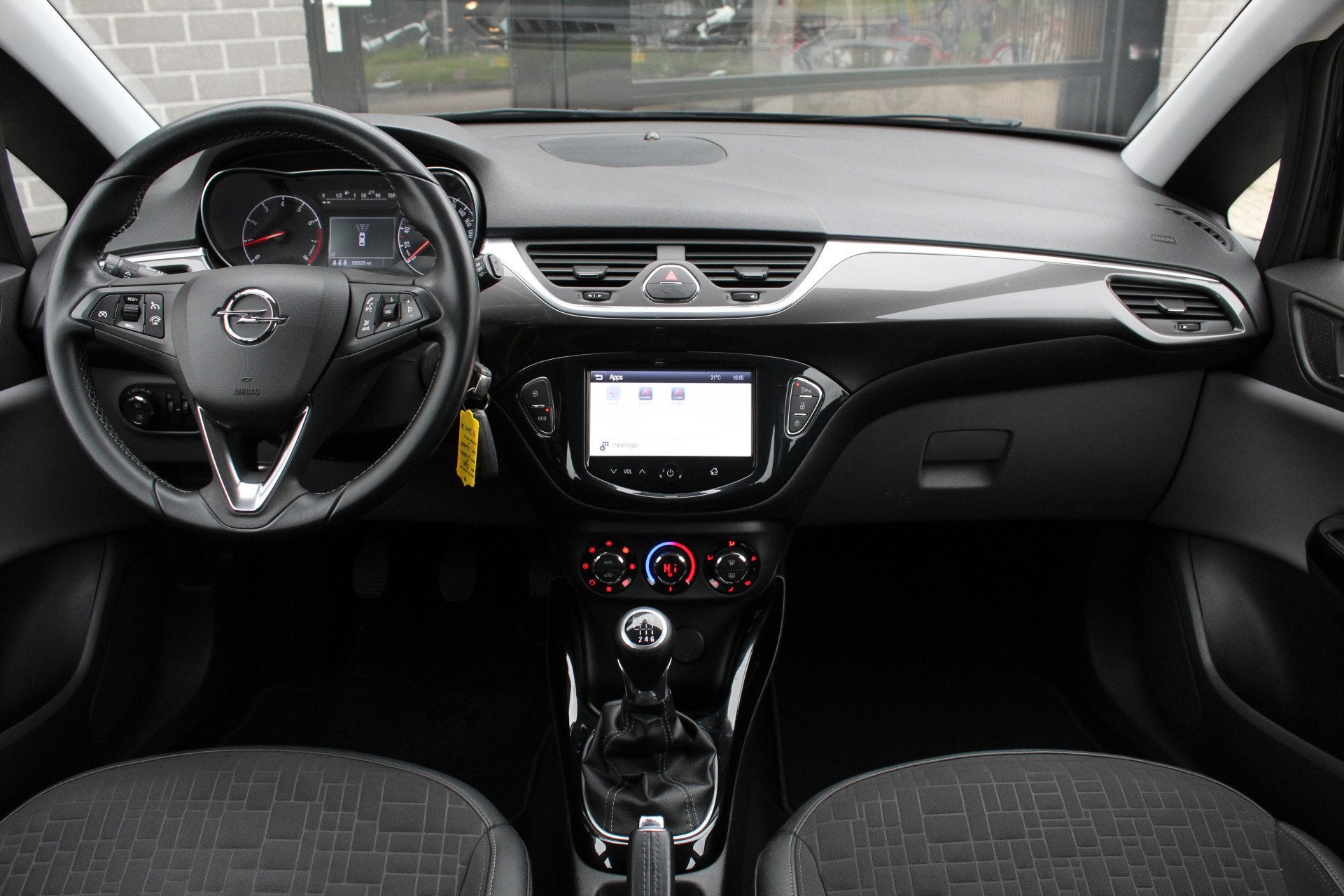 Opel Corsa 1.0 Turbo Cosmo / Carplay / Camera / N.A.P., Auto's, Voorwielaandrijving, Stof, Gebruikt, 116 pk