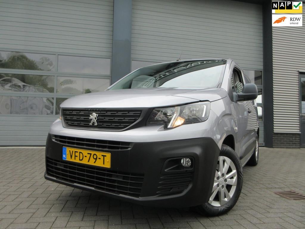 Peugeot Partner 1.6 BleuHDI, 99pk, Navigatie, Camera, PDC, C, Voorwielaandrijving, 4 cilinders, Origineel Nederlands, 99 pk