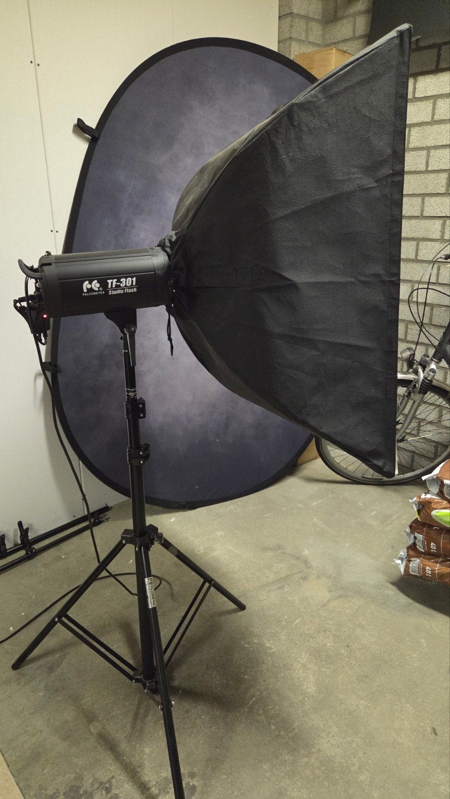 Complete Falcon Eyes Studio Flitsset met Achtergrond Systeem, Ophalen