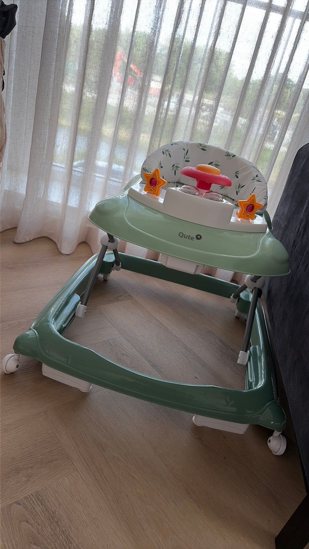 Qute loopwagen, Kinderen en Baby's, Speelgoed | Babyspeelgoed, Ophalen of Verzenden, Zo goed als nieuw, Overige typen