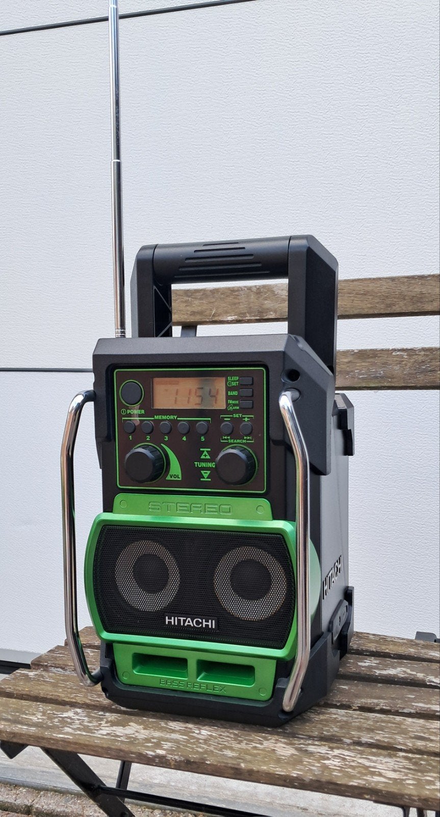 Hitachi radio UR 18DSL. Bouwradio. Compleet met accu's, Audio, Tv en Foto, Radio's, Ophalen of Verzenden, Zo goed als nieuw, Bouwradio