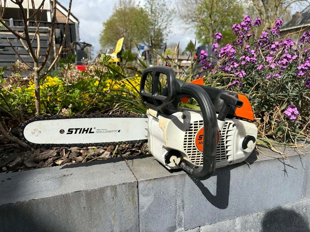 Stihl MS 201 TC tophendel kettingzaag, Tuin en Terras, Hand-tuingereedschap, Ophalen of Verzenden, Zo goed als nieuw
