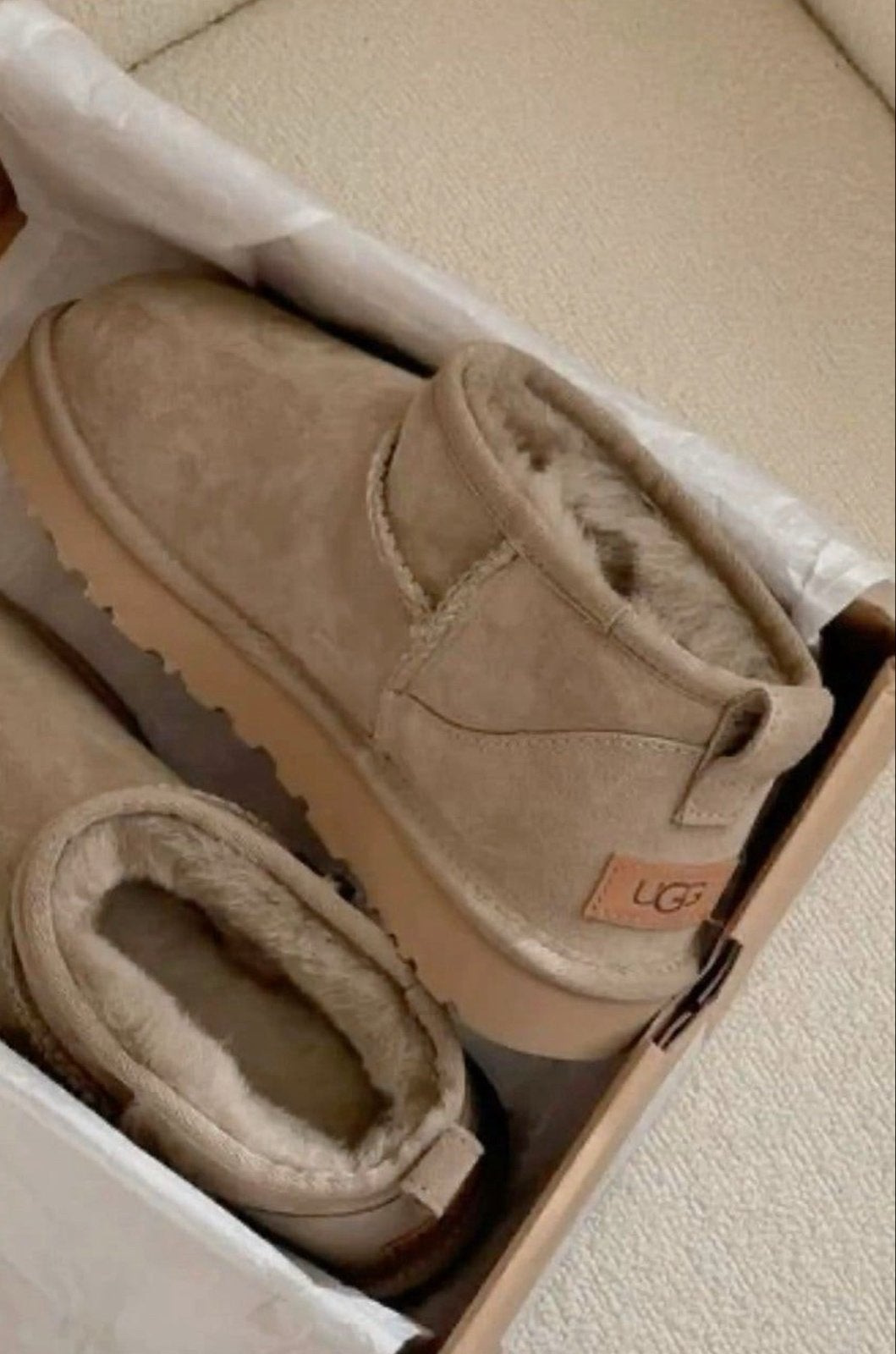 Uggs Ultra Mini Laarzen - Diverse Kleuren, Ophalen of Verzenden, Nieuw, Beige, Lage of Enkellaarzen