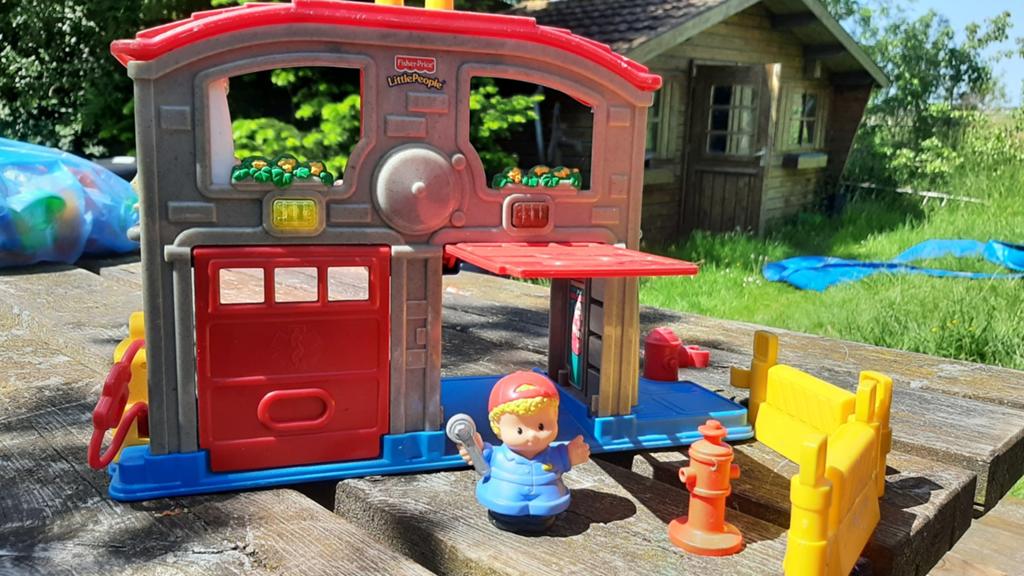 Little People garage met monteur en accessoires, Ophalen of Verzenden, Gebruikt, Speelset