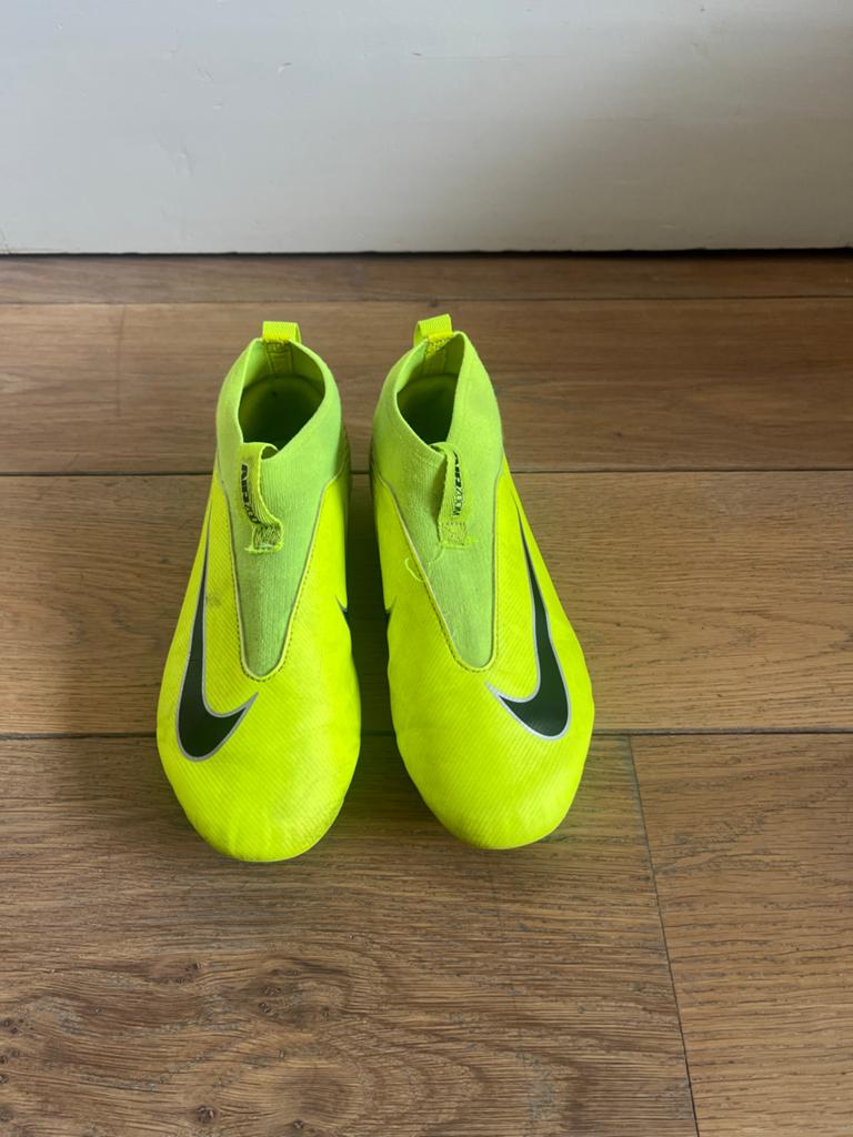 Nike Voetbalschoenen geel, maat 38 instapmodel, Ophalen, Gebruikt, Jongen of Meisje, Sportschoenen