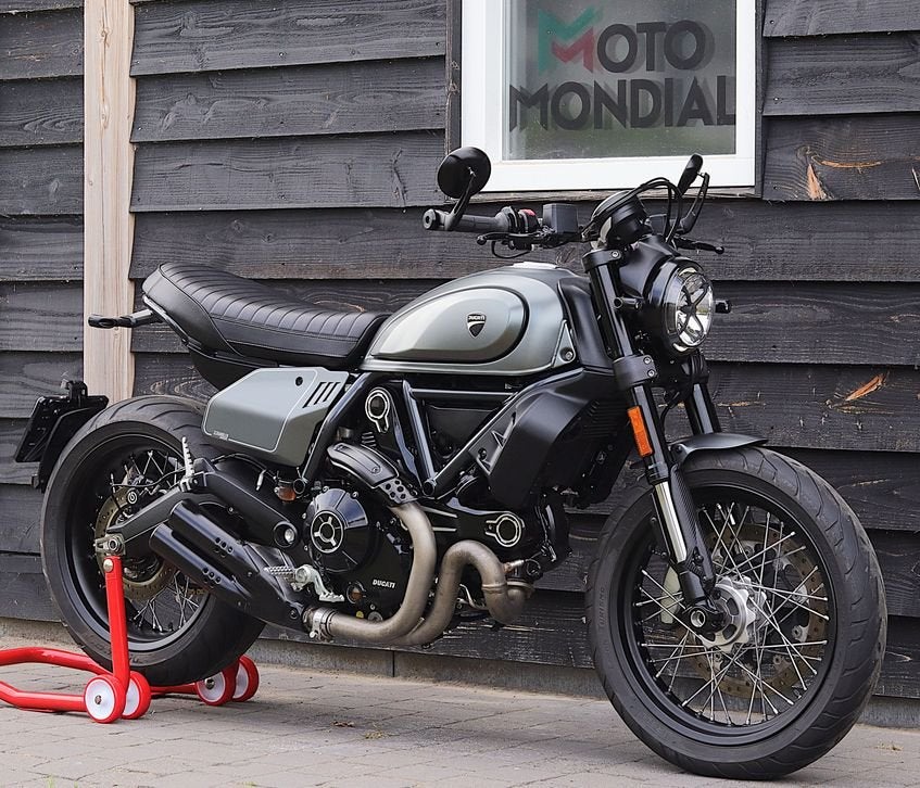 DUCATI SCRAMBLER NIGHTSHIFT (bj 2021), DUCATI, 2 cilinders, Bedrijf, Onbekend