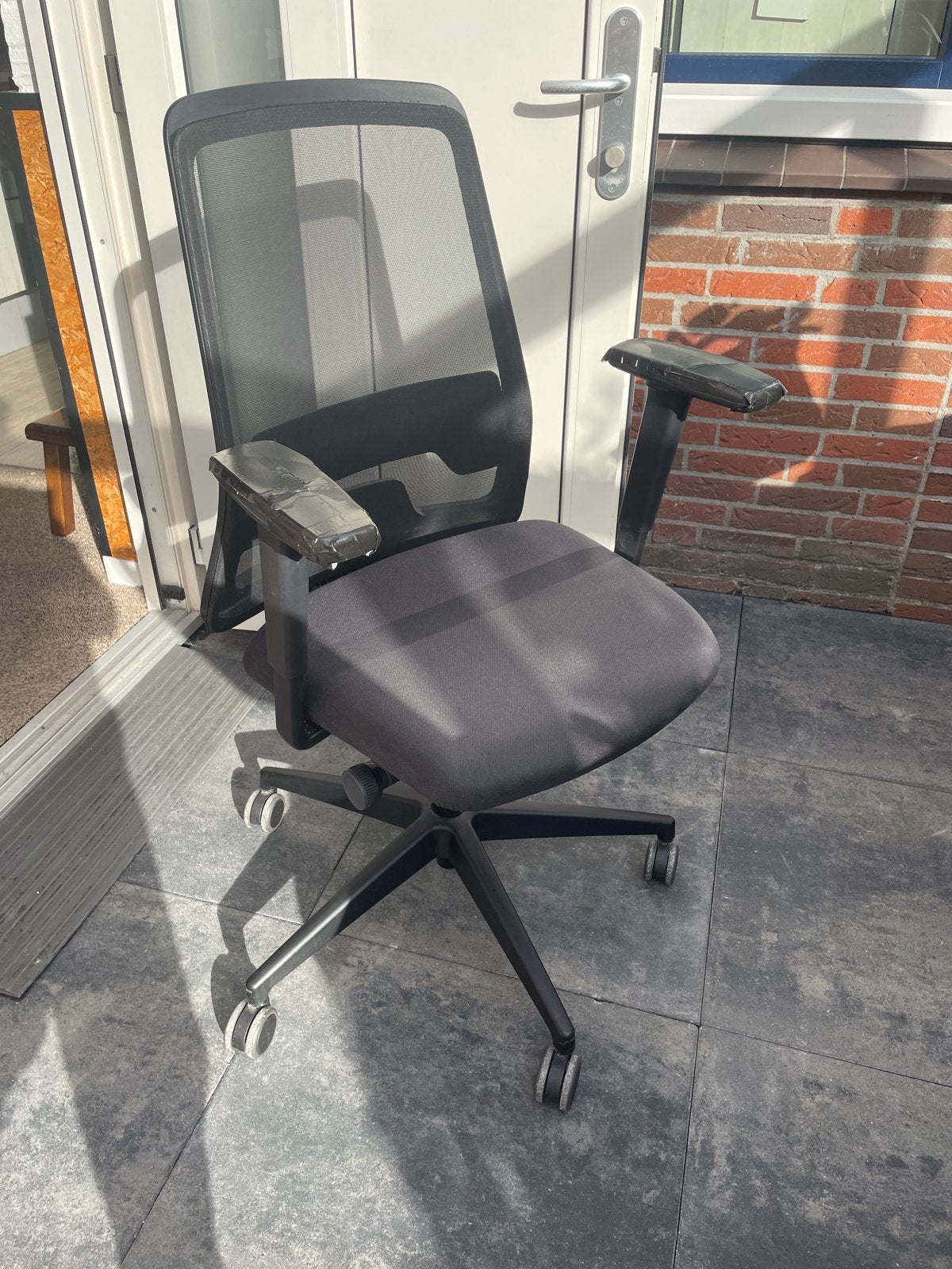 Interstuhl bureaustoel - Ergonomisch en comfortabel, Ophalen, Gebruikt, Zwart, Bureaustoel