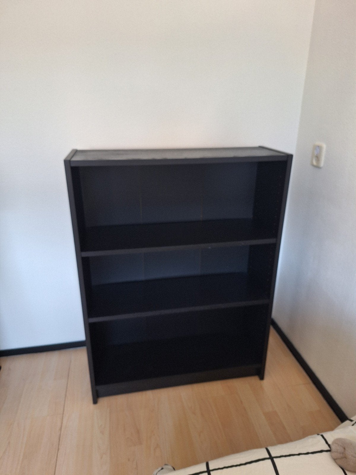 Ikea boekenkast zwart, Ophalen, Zo goed als nieuw