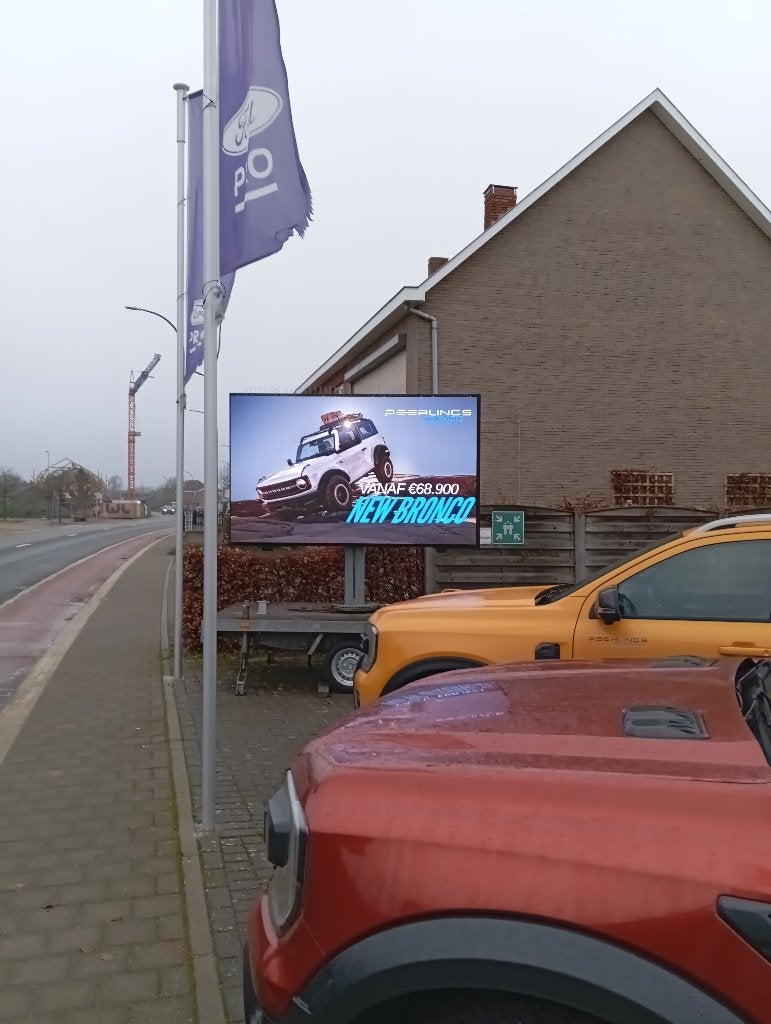 ledscherm huren/kopen mobiel of modulair, Audio, Tv en Foto, LED, 50 Hz, HD Ready (720p), Zo goed als nieuw