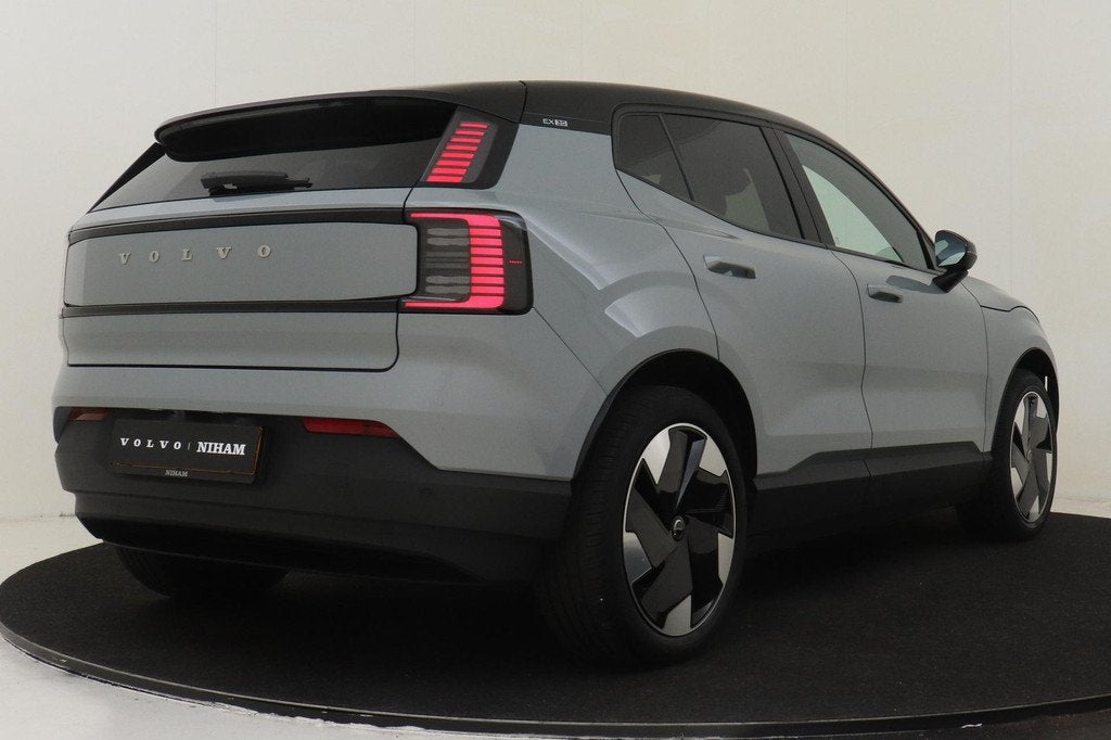 Volvo EX30 SINGLE MOTOR EXTENDED RANGE PLUS 69 kWh -HARMAN/K, Auto's, Automaat, Achterwielaandrijving, Gebruikt, Leder en Stof