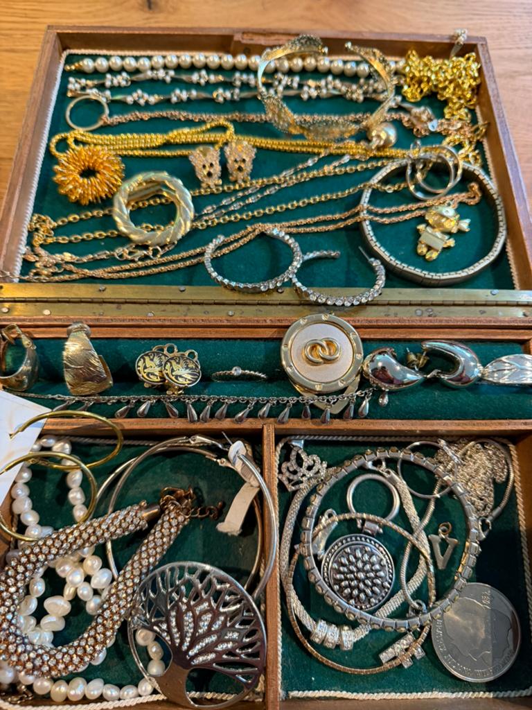 Diverse sieraden/juwelen, Sieraden, Tassen en Uiterlijk, Antieke sieraden, Verzenden, Overige materialen, Overige typen