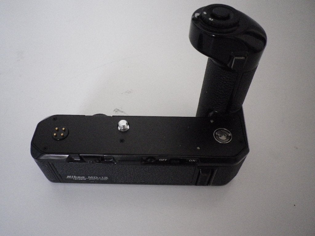 nikon batterij houder md 12, Ophalen of Verzenden, Zo goed als nieuw, Spiegelreflex, Nikon