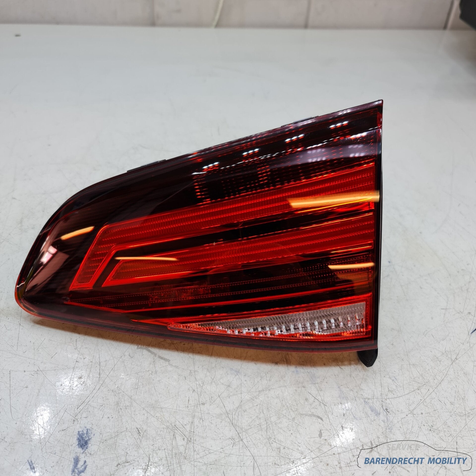 Achterlicht VW Golf VII 7 facelift LED 5G0945094 rechts binn, Gebruikt, Volkswagen, Volkswagen AG, Berliner Ring 2
38440  Wolfsburg, DE