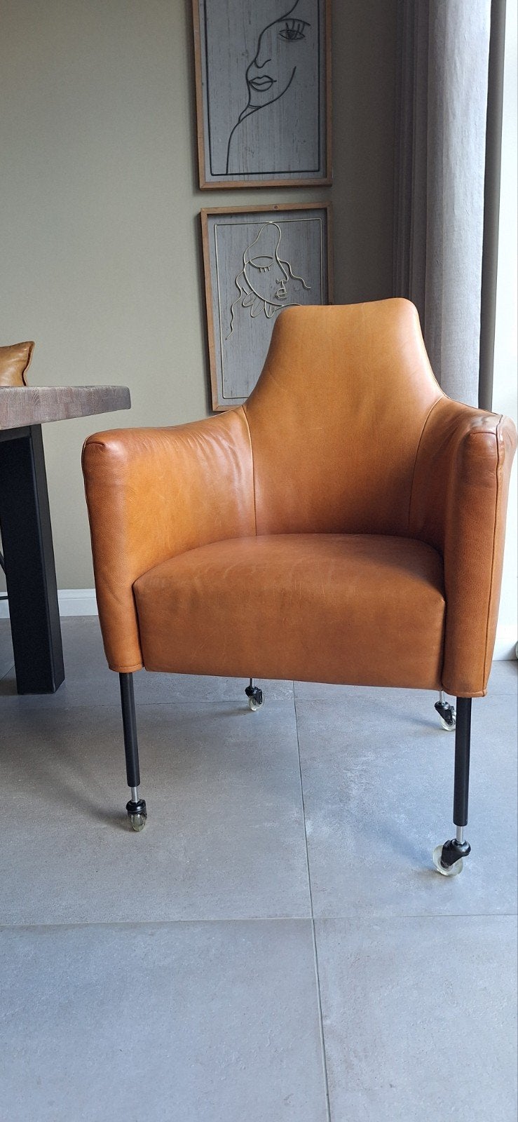 Bert Plantagie leren eetkamerstoelen camelkleur met wieltjes, Antiek en Kunst, Ophalen