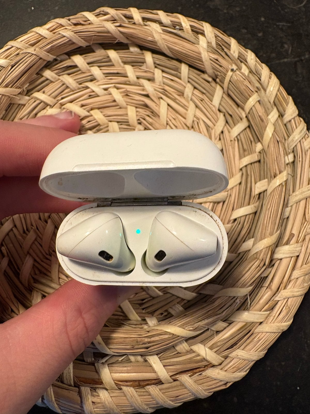 Airpods 1 - rechter airpod stuk, Telecommunicatie, Mobiele telefoons | Oordopjes, Gebruikt, Bluetooth, Ophalen of Verzenden, Apple