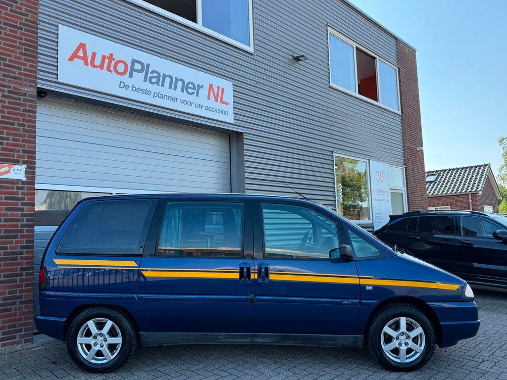 Peugeot 806 2.0-16V ST! Automaat! Clima! Mini-Camper!, Auto's, Gebruikt, Zwart, 4 cilinders, Blauw