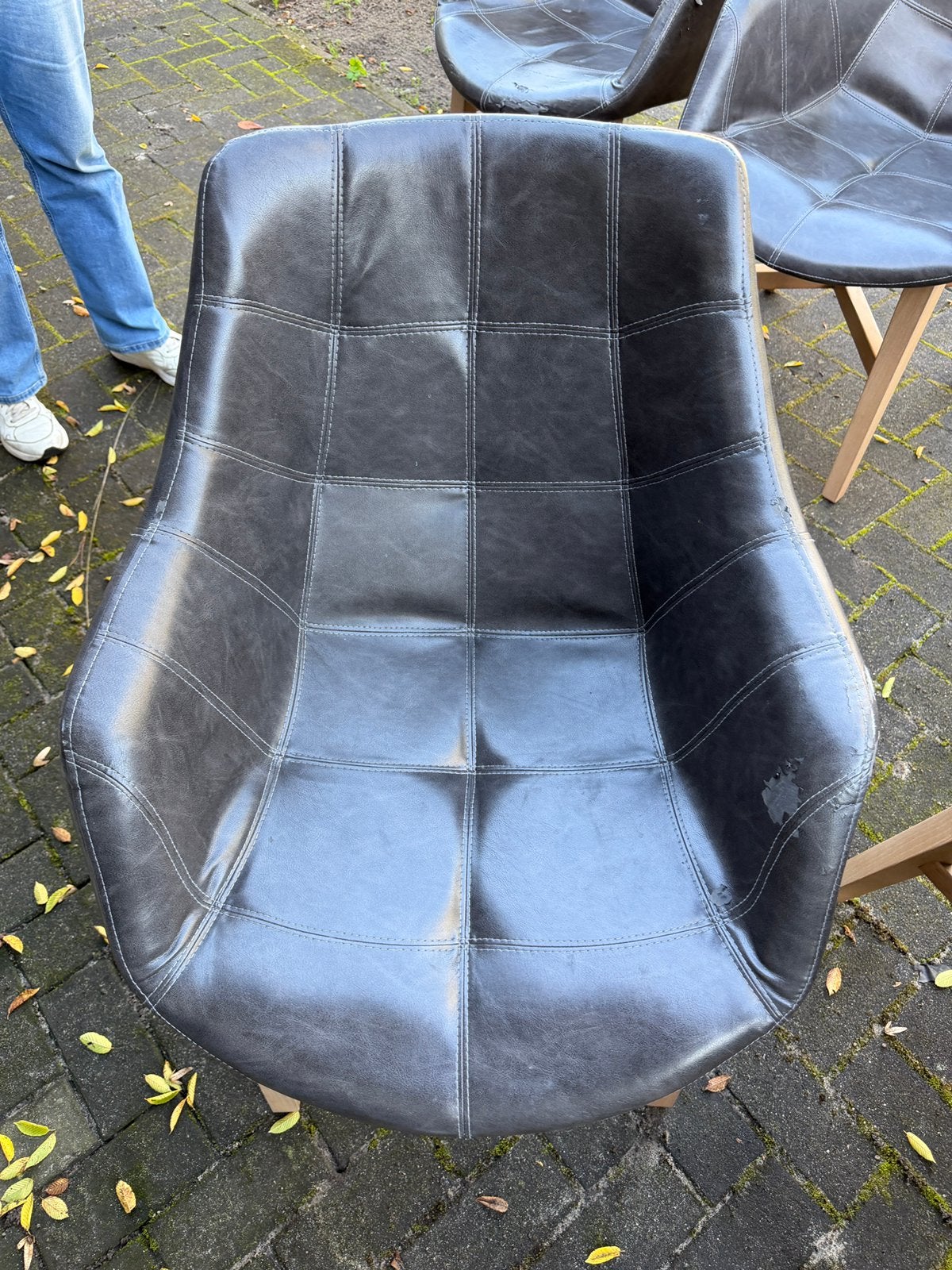 GRATIS: oude eetkamerstoelen, Ophalen, Gebruikt, Overige kleuren, Vijf, Zes of meer stoelen