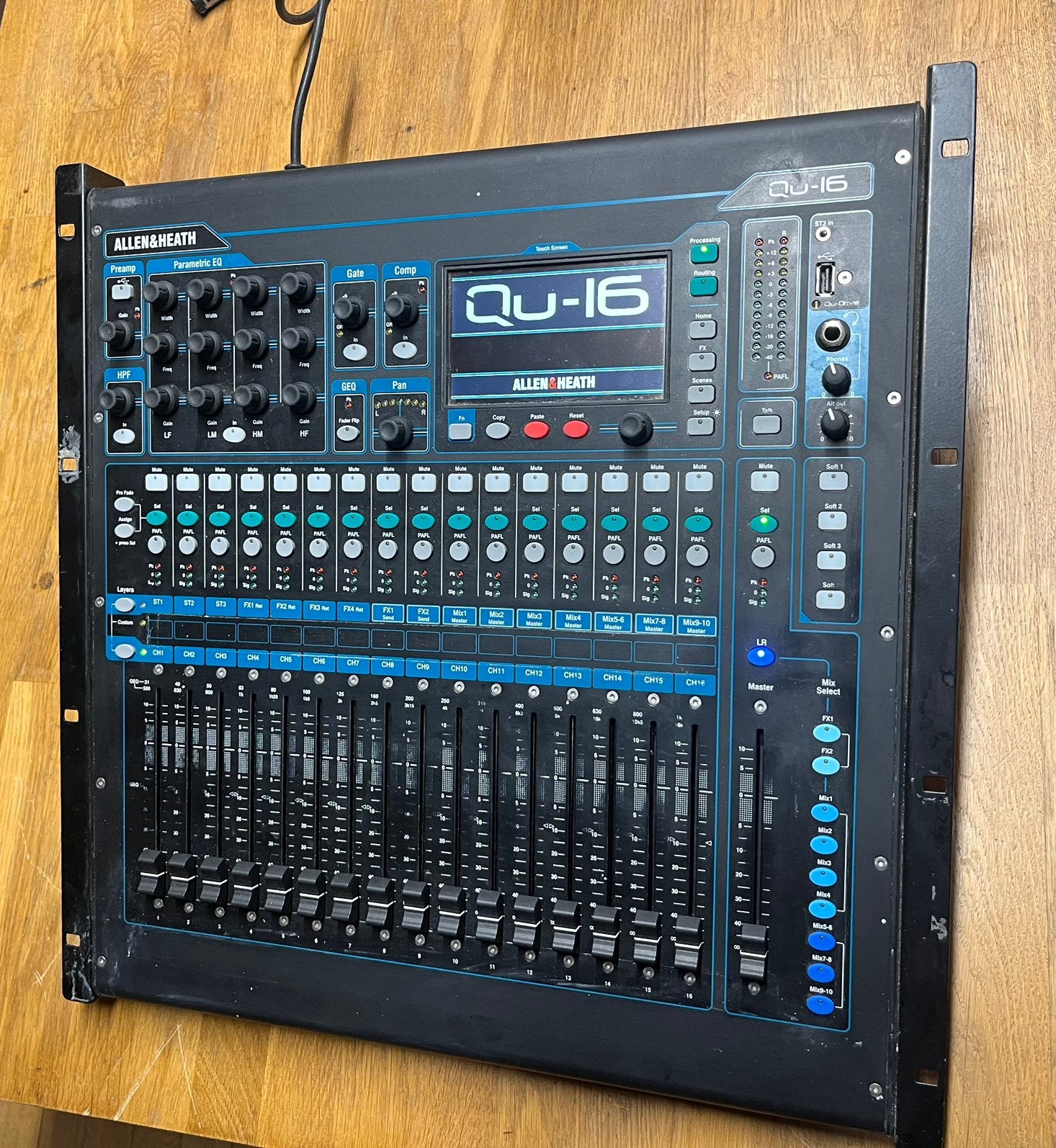 Allen & Heath qu16, Muziek en Instrumenten, Mengpanelen, Ophalen, Gebruikt, 10 tot 20 kanalen