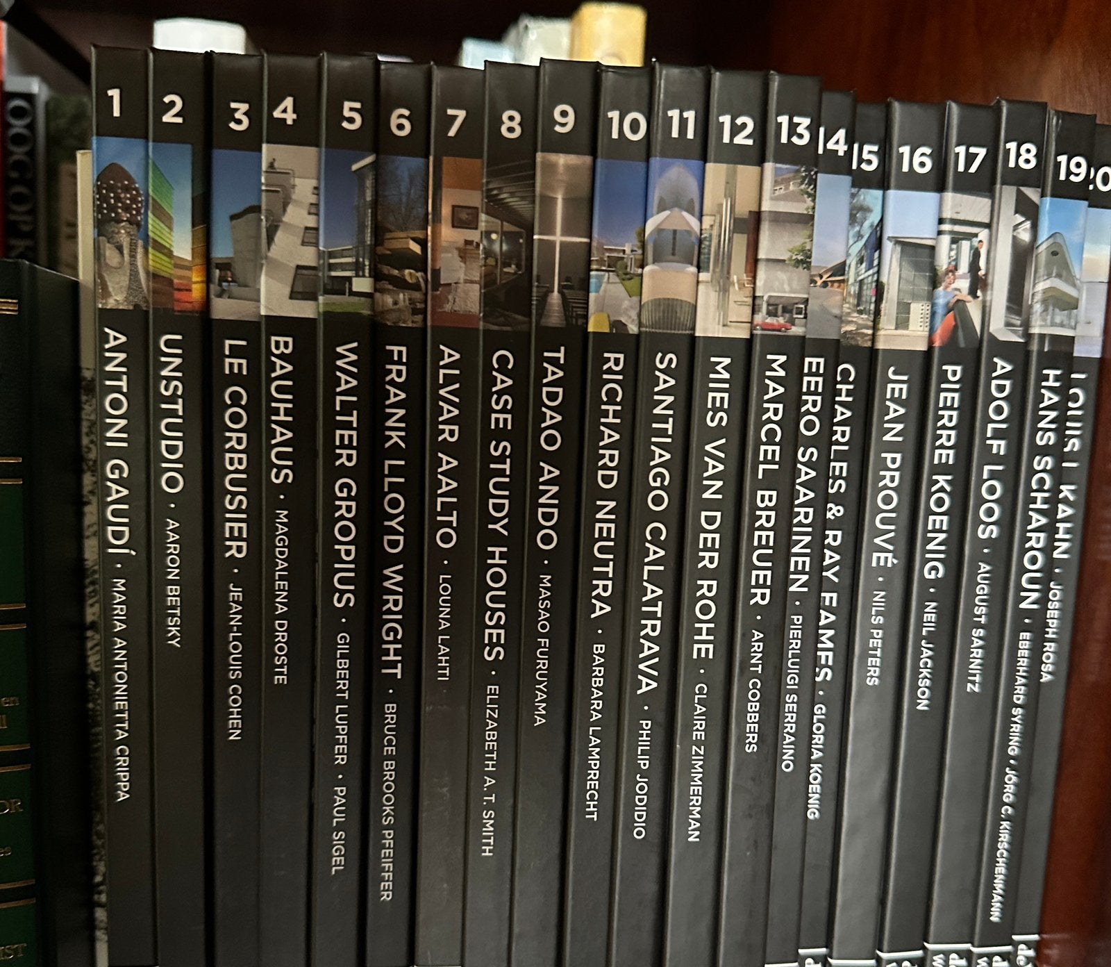 Boekenreeks wereldontwerpers 20 st. Nieuwstaat, Ophalen, Zo goed als nieuw, Overige onderwerpen