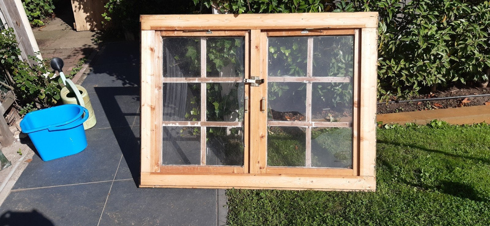 kozijn met 2 ramen voor tuinhuis schuur afmeting 130 x 97 cm, Ophalen, Minder dan 250 cm