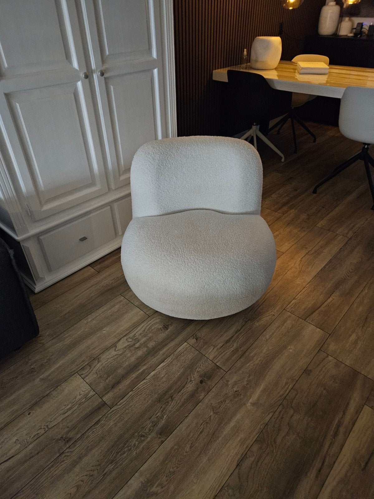 Witte teddy draaifauteuil, Huis en Inrichting, Ophalen, Zo goed als nieuw, 50 tot 75 cm
