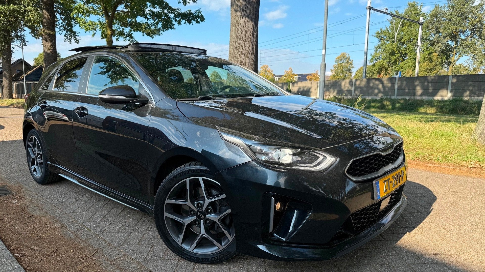 Kia Ceed 1.0 T-GDi GT-Line 2019 PANORAMADAK NETTE AUTO, Auto's, Voorwielaandrijving, Gebruikt, Euro 6, Zwart