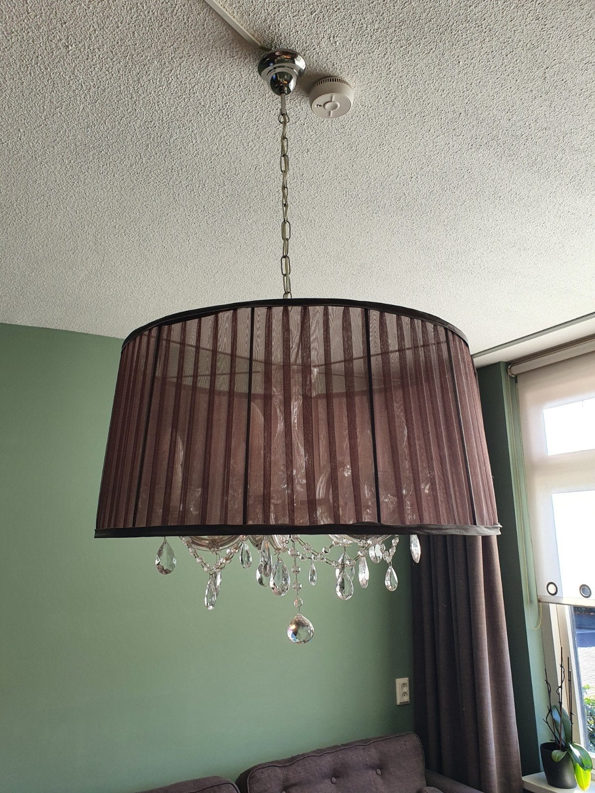 2 kroonluchters met bruine stoffen kap 60cm diameter, Huis en Inrichting, Ophalen, Zo goed als nieuw
