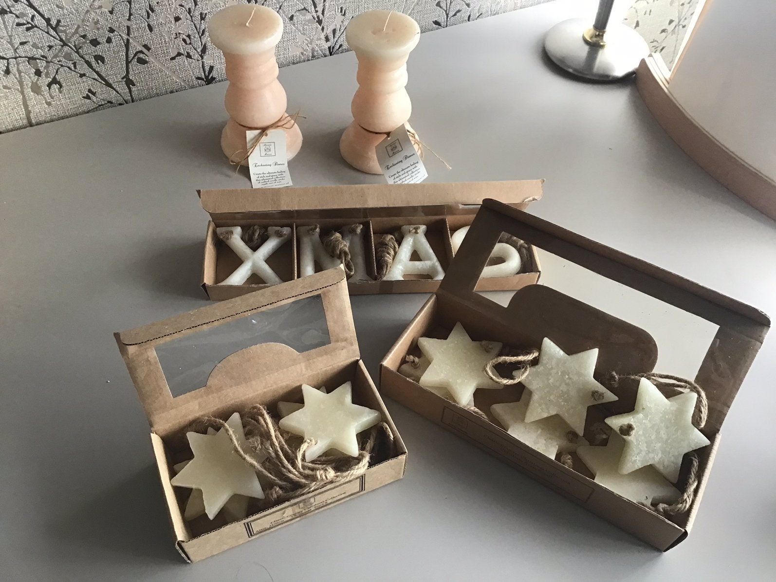 Rivièra Maison kaarsen en kerstboomhangers, Ophalen of Verzenden, Zo goed als nieuw, Overige materialen