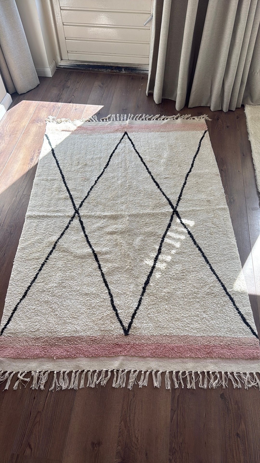 Vloerkleed tapis petit (meisjeskamer), Ophalen, 100 tot 150 cm, Zo goed als nieuw, 150 tot 200 cm