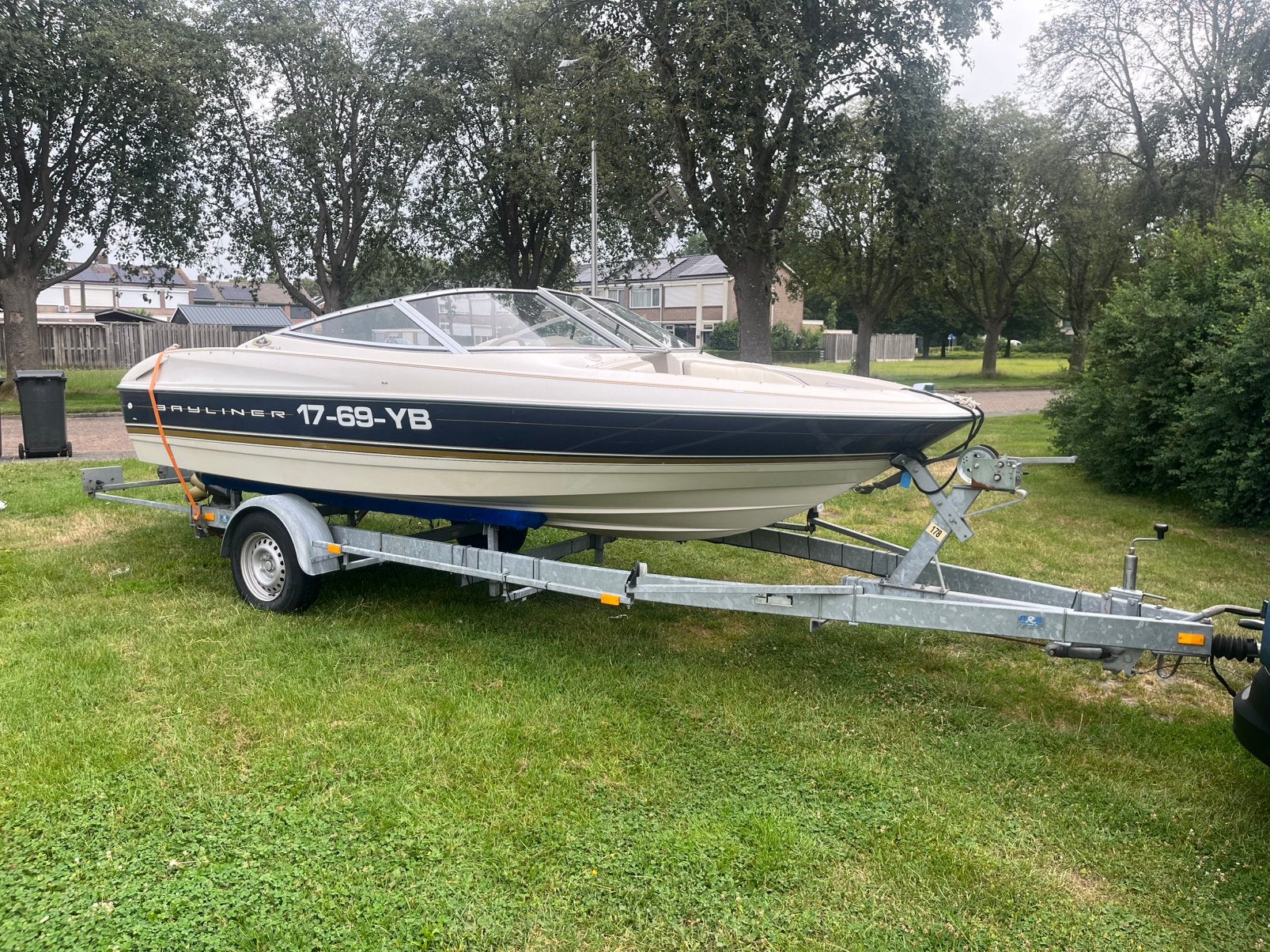Bayliner 1750 LS 1997 MerCruiser 3.0 LX + trailer, Ophalen, Gebruikt, Binnenboordmotor, 120 tot 200 pk