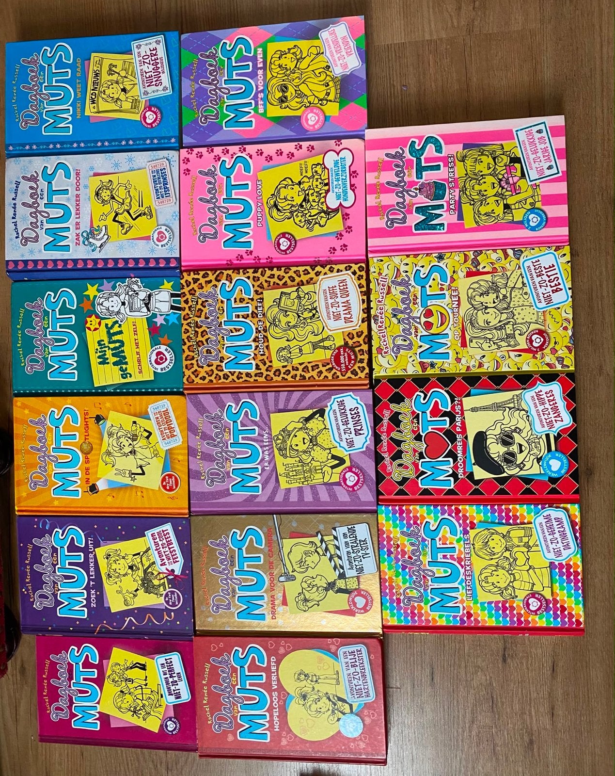 Dagboek van een muts - Complete serie (15 delen) - ZGAN, Ophalen, Zo goed als nieuw, Fictie