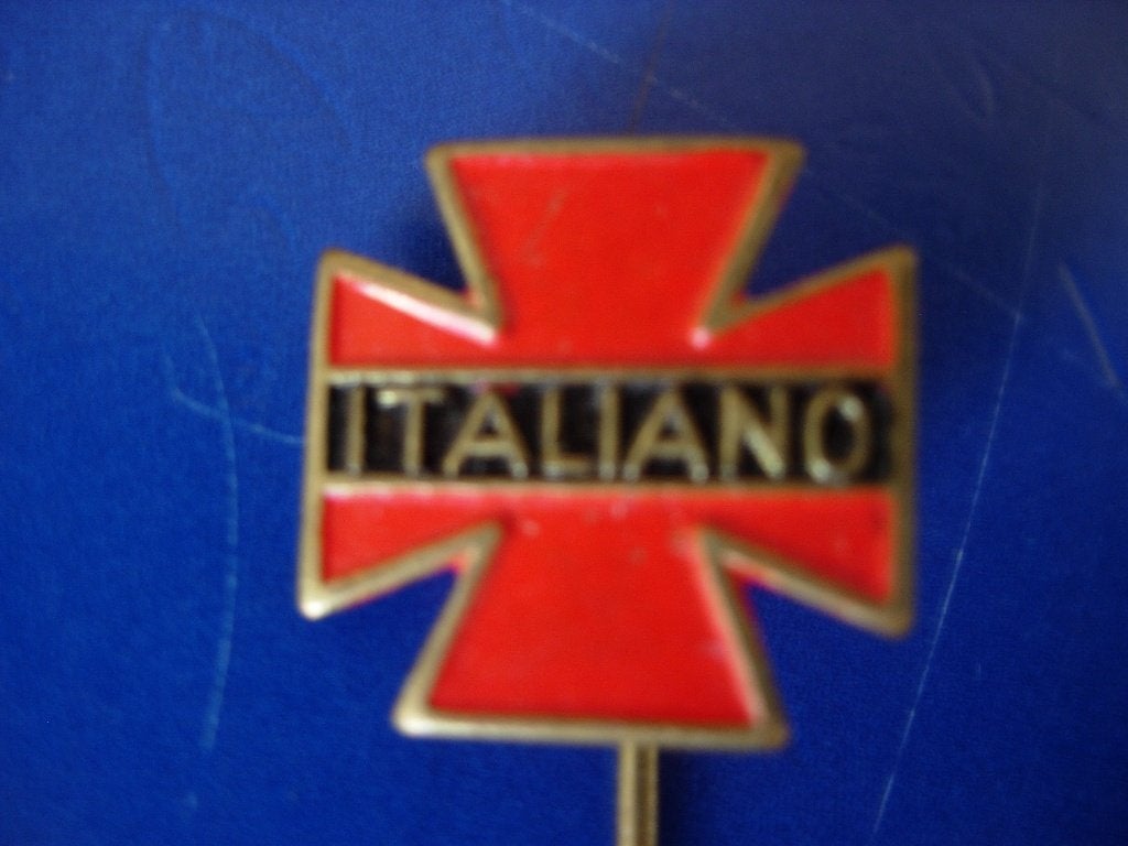 Speldje van ITALIANO drop, Verzenden, Zo goed als nieuw, Merk, Speldje of Pin