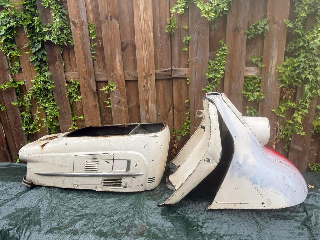Heinkel tourist Scooter Onderdelen - Kap en Achterkant, Ophalen, Gebruikt