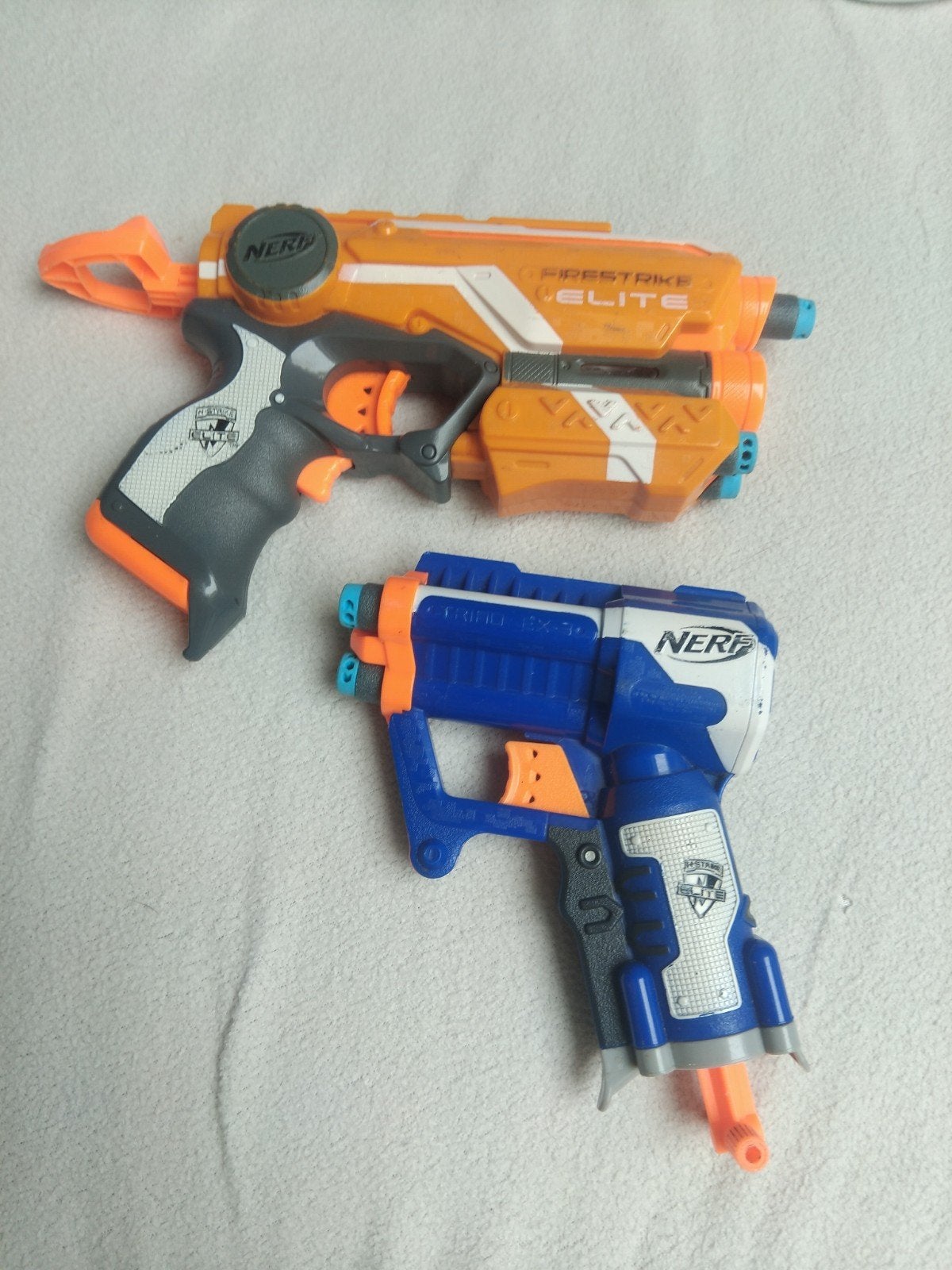 2 nerf pistolen inclusief pijltjes, Ophalen of Verzenden, Zo goed als nieuw