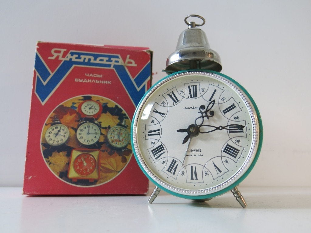Jantar Wekker USSR (Jaren 60/70) – Inclusief Originele Doos, Antiek en Kunst, Ophalen of Verzenden
