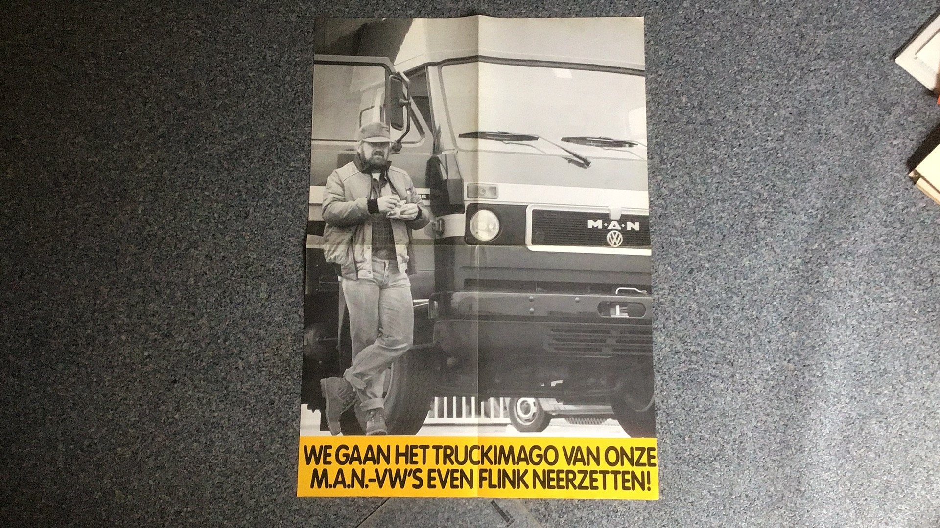 VOLKSWAGEN M.A.N.  FOLDER / GESTUURD NAAR DEALERS DOOR PON, Ophalen of Verzenden, Zo goed als nieuw, Volkswagen