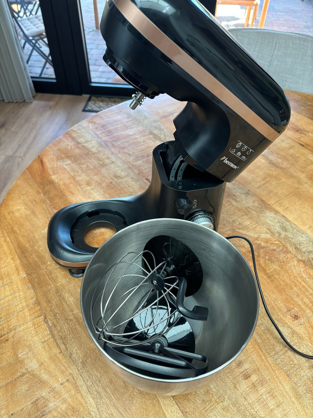 Bestron Keukenmachine / Deegmaker / Mixer - Zwart/Koper, 2 tot 3 liter, Ophalen, Zo goed als nieuw, 3 snelheden of meer