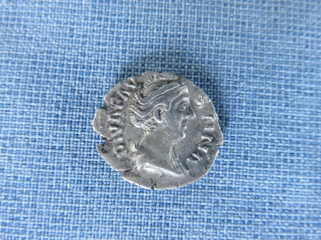 Denarius – Diva Faustina in zilver - 2e eeuw - bodemvondst, Ophalen of Verzenden, Overige landen, Zilver