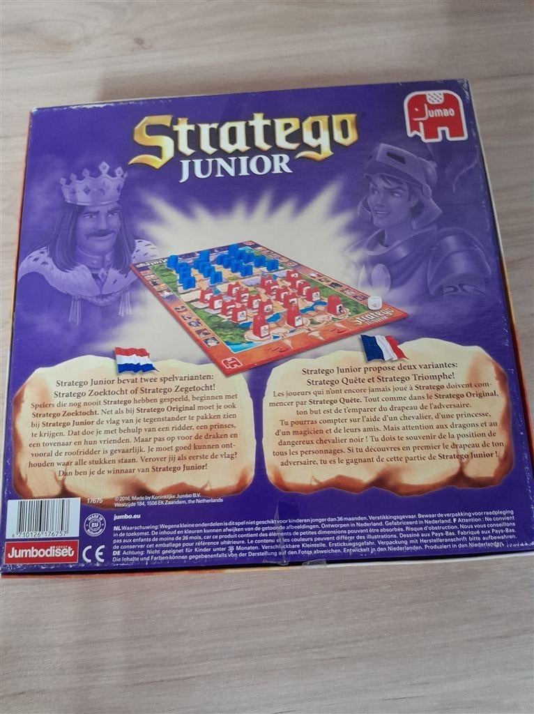 Stratego junior - s1951, Hobby en Vrije tijd, Gezelschapsspellen | Bordspellen, Verzenden, Zo goed als nieuw