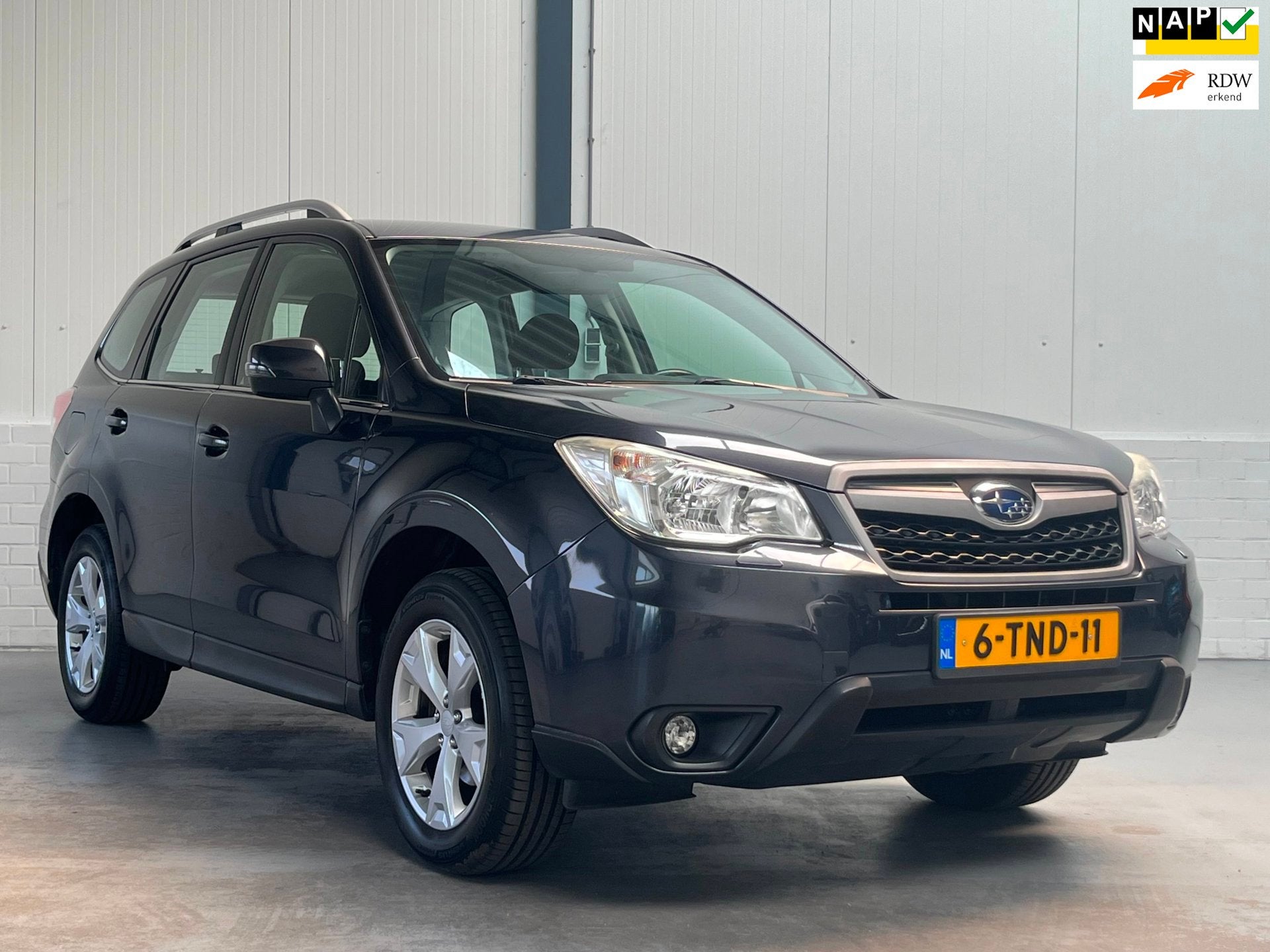 Subaru Forester 2.0 Luxury|1e Eigenaar|Org NL, Auto's, Subaru, Automaat, Zwart, 4 cilinders, Origineel Nederlands