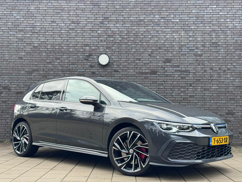 VW Golf 8 GTE | 245pk+ | 19” | Camera | Dealer Onderhouden, Auto's, 4 cilinders, Plug-in hybride, 1395 cc, 1524 kg