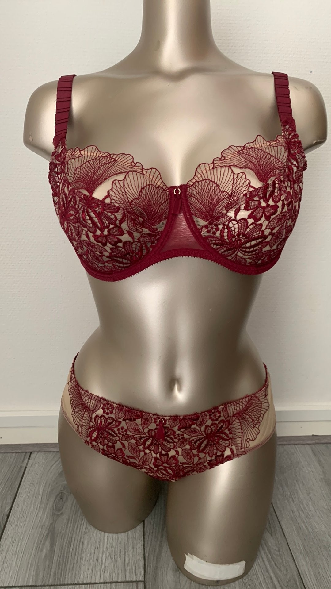 Empreinte 90D, 95D, hipster: 38,44,46 slip: 38,42, Kleding | Dames, Verzenden, Rood, BH
