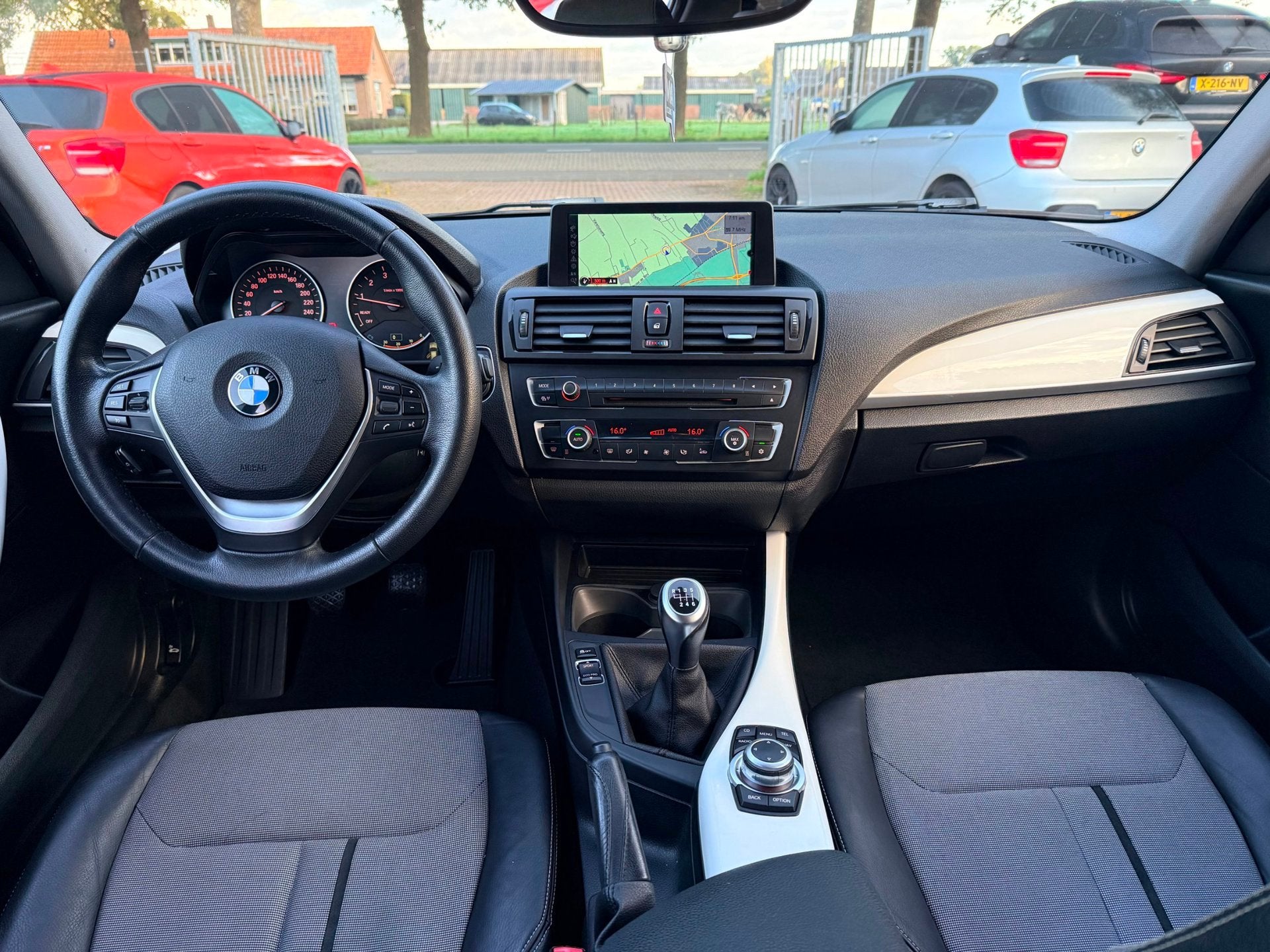 BMW 1-serie 116i Business Urban|Nieuwe Ketting + Klepseals|H, 1-Serie, Euro 5, Gebruikt, Zwart