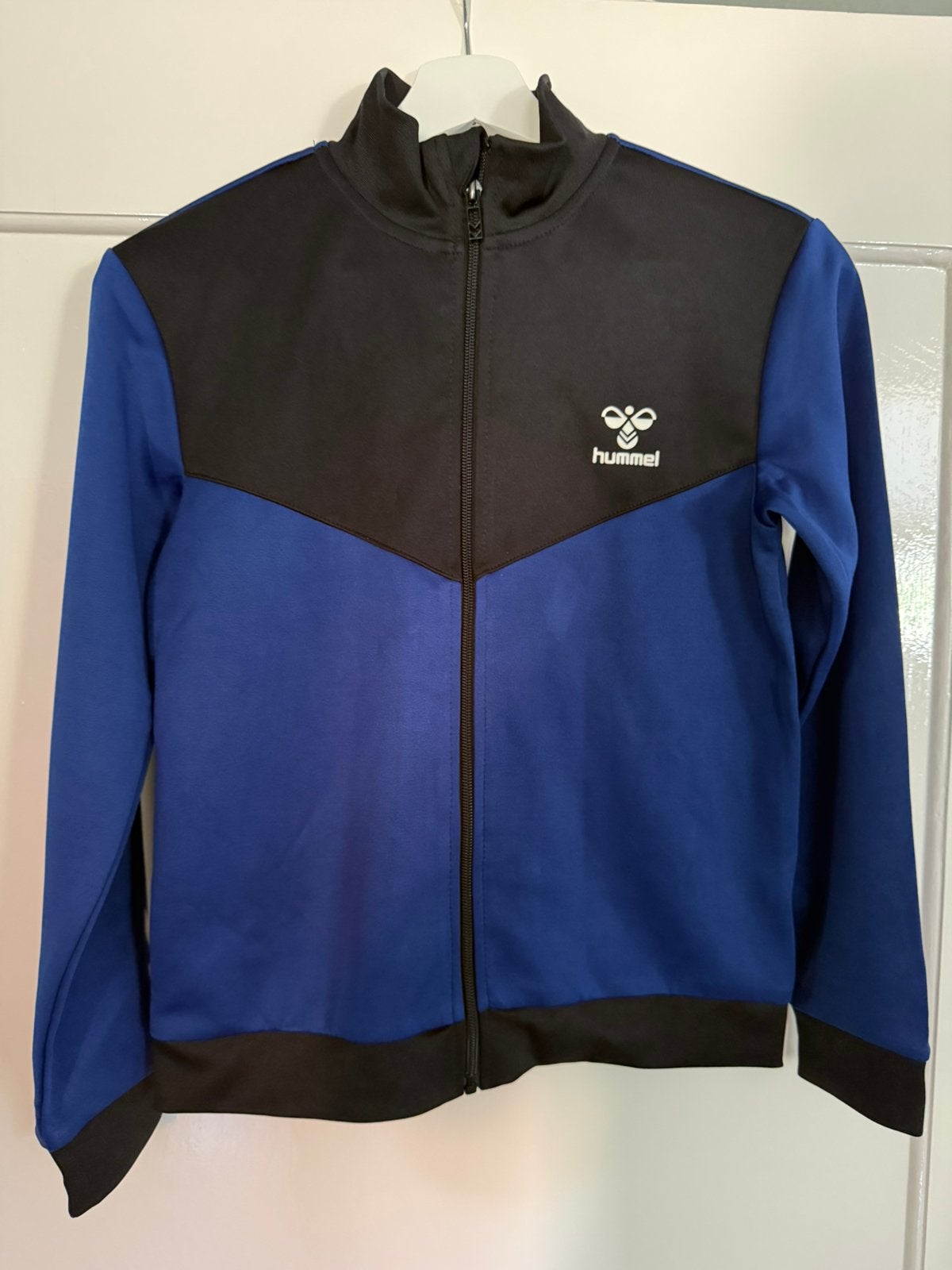 Hummel trainingspak mt 152, Zwart, Overige maten, Ophalen of Verzenden, Zo goed als nieuw