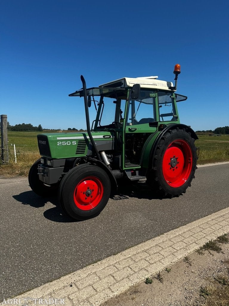 Fendt Farmer 250 S, Zakelijke goederen, Agrarisch | Tractoren, Niet opgegeven, -, Niet opgegeven, Fendt