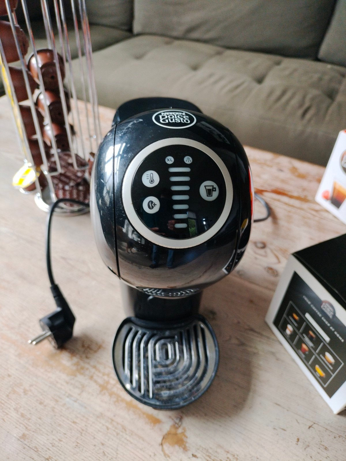 Krups Nescafé Dolce Gusto KP 340 met cupjeshouder, Ophalen, Gebruikt, Koffiemachine, Koffiepads en cups