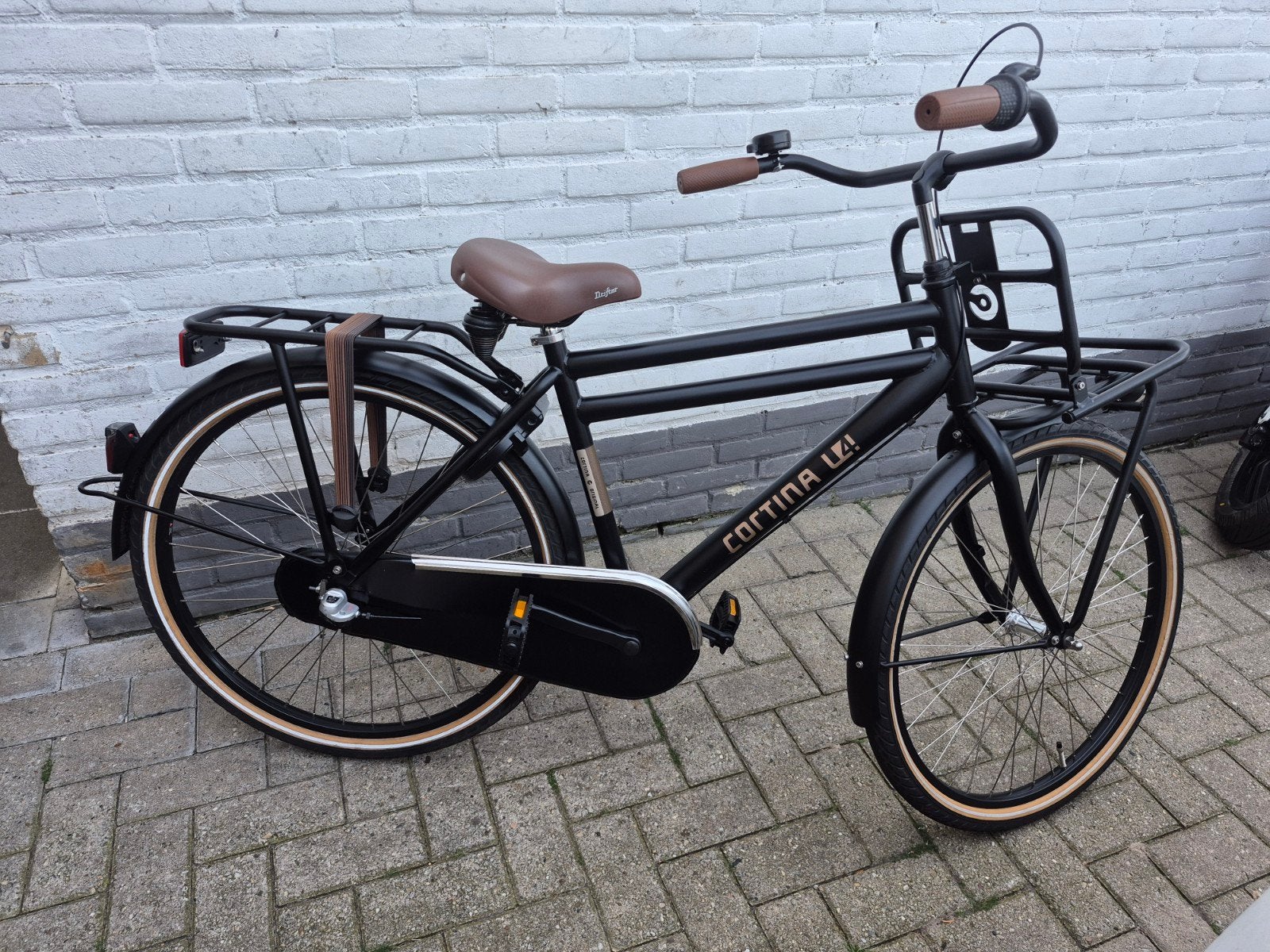 Cortina u4 26 inch 3 versnellingen, Ophalen, Zo goed als nieuw, 26 inch of meer, Versnellingen