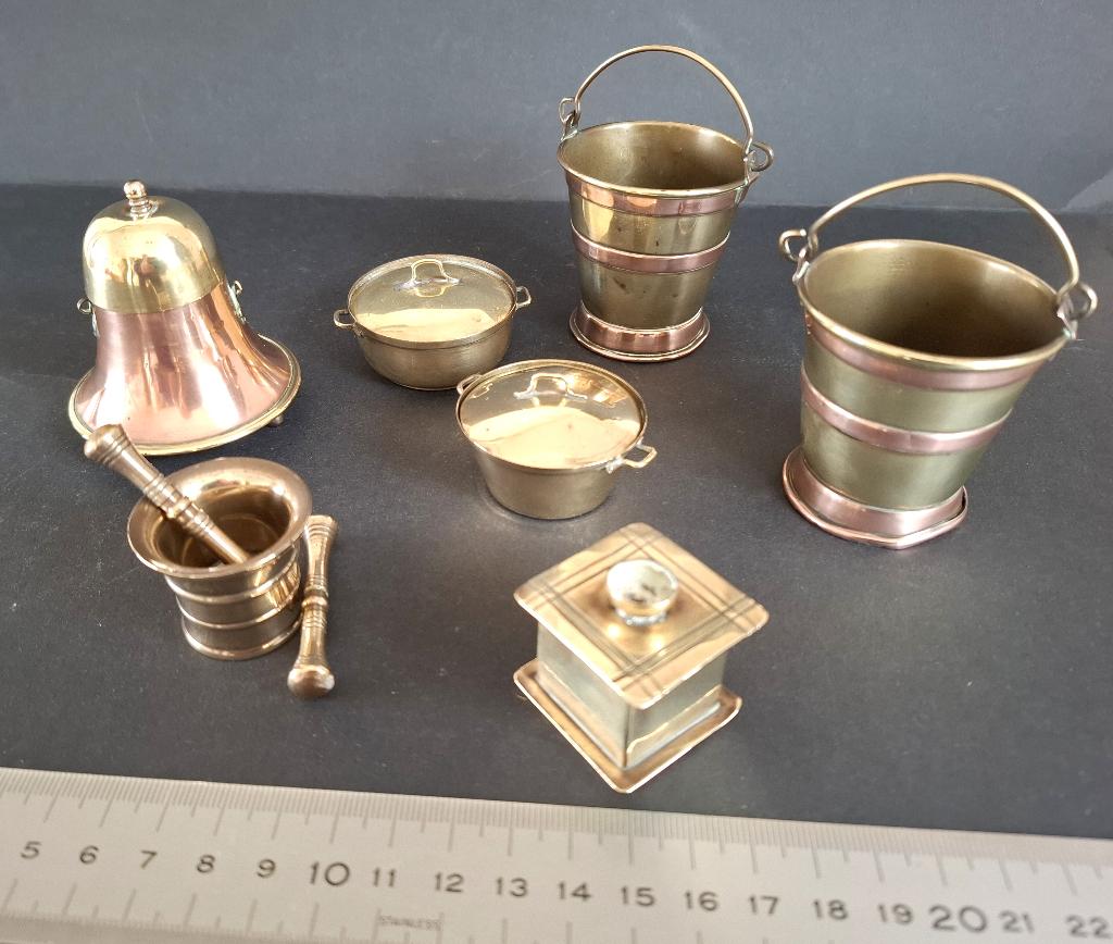 Diverse miniaturen van koper (voor poppenhuis?), Verzamelen, Ophalen of Verzenden, Zo goed als nieuw, Overige typen