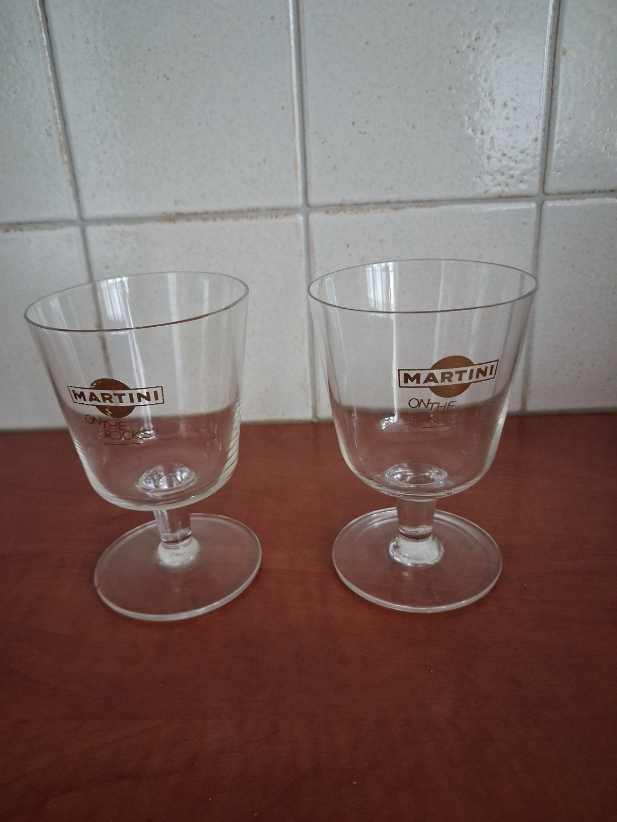Twee Martini glazen, Ophalen of Verzenden