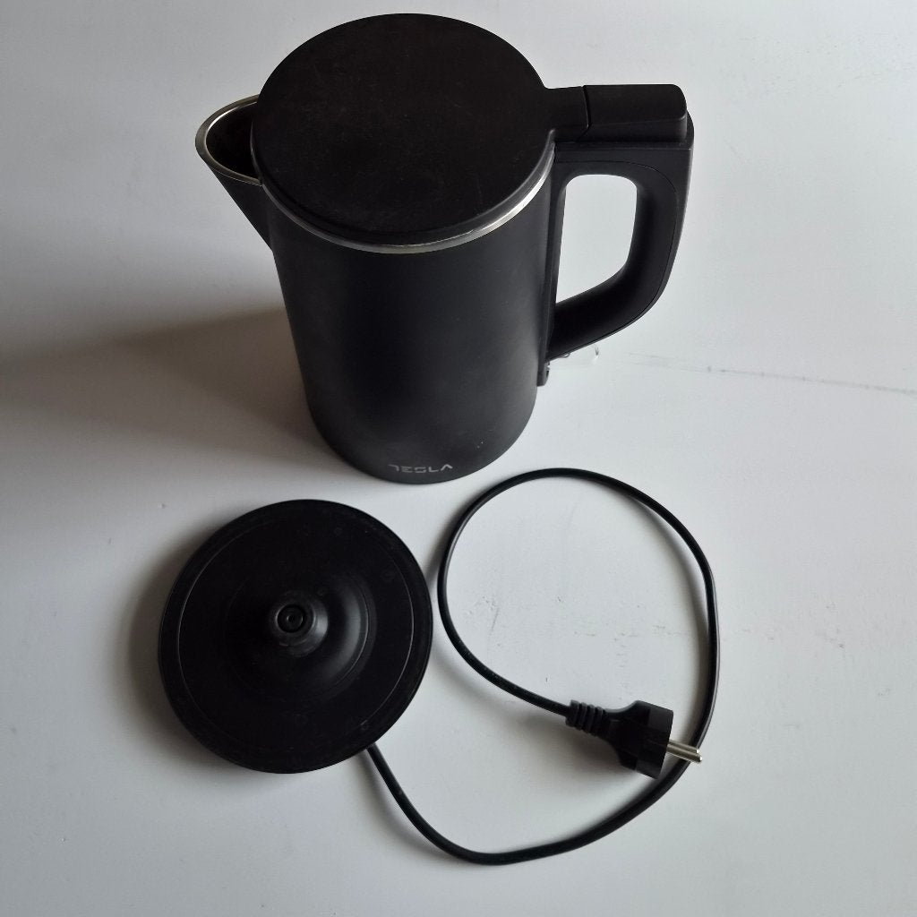 Waterkoker, 1 tot 2 liter, Ophalen, Gebruikt